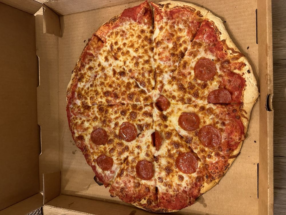 Virginia BBQ & Pizza Logo