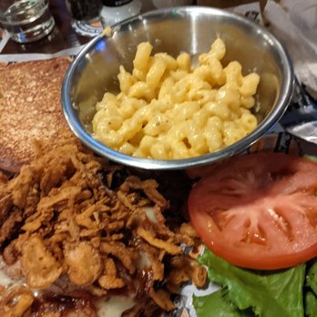 Bad Daddy's Burger Bar - BBQ Burger with macaroni and cheese - Bars Near Me - Greenville, South Carolina Bad Daddy's Burger Bar - BBQ Burger with macaroni and cheese - Bars Near Me - Greenville, South Carolina