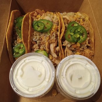 ORGANICO - Tacos with grilled chicken - Cafes Near Me - Los Angeles, California ORGANICO - Tacos with grilled chicken - Cafes Near Me - Los Angeles, California