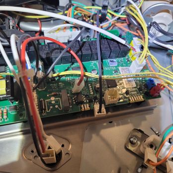 Appliance Pal - Working on Frigidaire  Microwave Oven Combo. - Appliances & Repair Near Me - Ambridge, Pennsylvania