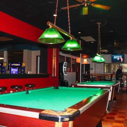 Sneeky Pete's - 4 pool tables