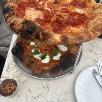 Beethoven Market - Pepperoni pizza - Italian Near Me - Los Angeles, California Beethoven Market - Pepperoni pizza - Italian Near Me - Los Angeles, California