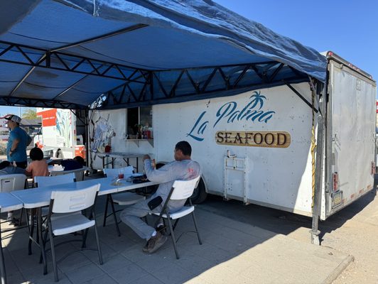 Cocteleria La Palma Mariscos Y Mas by null