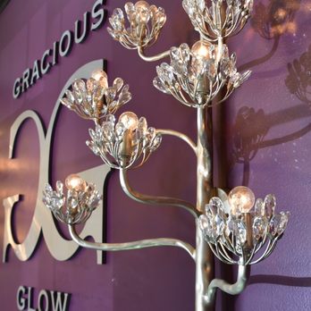 Gracious Glow Experience - The front foyer you will be greeted with kindness and care. - Medical Spas Near Me - Wilmington, North Carolina Gracious Glow Experience - The front foyer you will be greeted with kindness and care. - Medical Spas Near Me - Wilmington, North Carolina