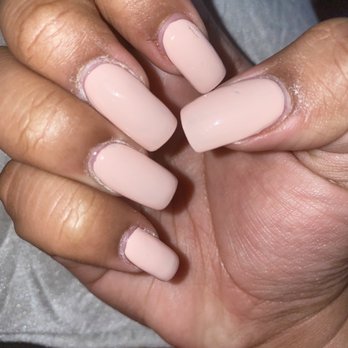 Diamond Nails and Spa - Pinky is crooked and middle finger is thicker than my other one. - Nail Salons Near Me - South Elgin, Illinois Diamond Nails and Spa - Pinky is crooked and middle finger is thicker than my other one. - Nail Salons Near Me - South Elgin, Illinois