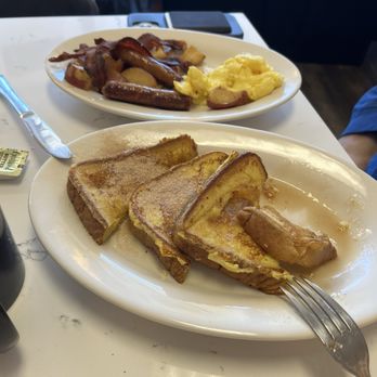 Maria’s Diner - French toast with bacon,eggs & potatoes - Breakfast & Brunch Near Me - Tolland, Connecticut Maria’s Diner - French toast with bacon,eggs & potatoes - Breakfast & Brunch Near Me - Tolland, Connecticut