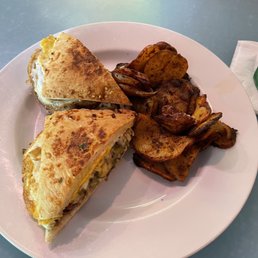 On the Fly Breakfast Sandwich On the Fly Breakfast Sandwich