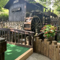 Sugar Creek Miniature Golf