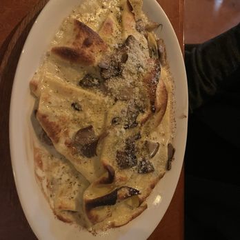 Hendrix & Siena - Lasagna duefoglia - Italian Near Me - Hopkins, Minnesota