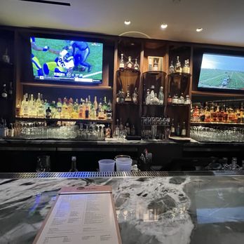 Alder & Ash - Bar seating - Cocktail Bars Near Me - Seattle, Washington