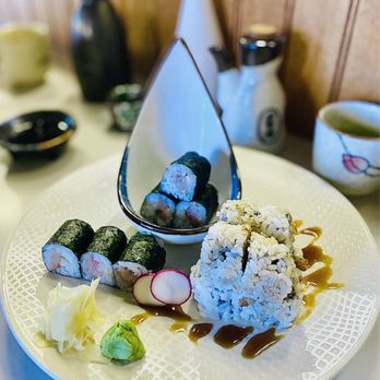Koi Sushi - Yellowtail Hamachi Maki & Salmon skin roll. Both Fabulous :)... - Sushi Bars Near Me - Pensacola, Florida Koi Sushi - Yellowtail Hamachi Maki & Salmon skin roll. Both Fabulous :)... - Sushi Bars Near Me - Pensacola, Florida