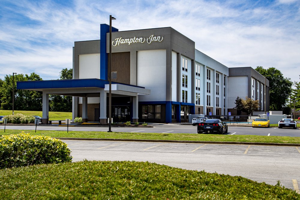 HAMPTON INN BOWLING GREEN Updated August 2024 105 Photos & 34 Reviews 233 Three Springs Rd