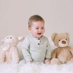 Sharyn Dobin Photography - 6 month session