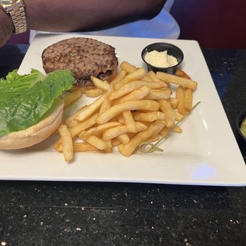 Keke's Breakfast Cafe - Hamburger and fries - Breakfast & Brunch Near Me - Saint Johns, Florida Keke's Breakfast Cafe - Hamburger and fries - Breakfast & Brunch Near Me - Saint Johns, Florida