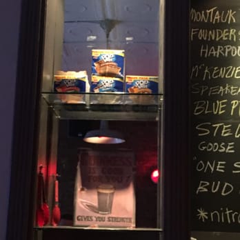 One Star - Pop Tarts and Cheez Its are your dining options - Bars Near Me - New York, New York