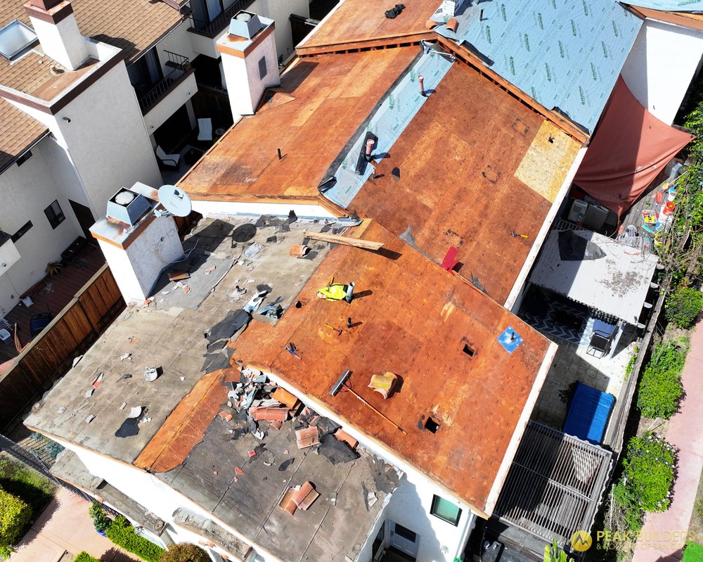 Slide of Peak Builders & Roofers of San Diego