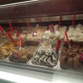 Queues de Castor - Gelato 2 - Desserts Near Me - Montreal, Quebec Queues de Castor - Gelato 2 - Desserts Near Me - Montreal, Quebec