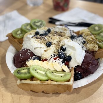 Waffle and Berry - Waffles Near Me - Honolulu, Hawaii