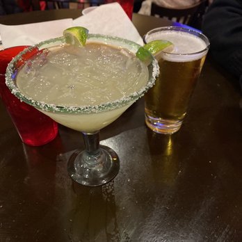 Roberto's Cafe - Ultimate Baja Margarita & a Pacifico - Mexican Near Me - Mammoth Lakes, California Roberto's Cafe - Ultimate Baja Margarita & a Pacifico - Mexican Near Me - Mammoth Lakes, California