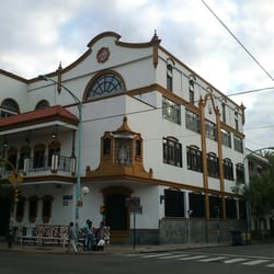 Instituto San Isidro Labrador - Esquina del colegio