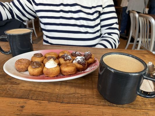 Pip's Original Doughnuts & Chai by null