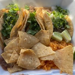 Tacos El Volcan - 3-taco meal