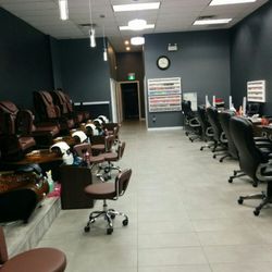 Nail Biters Salon - Inside the store