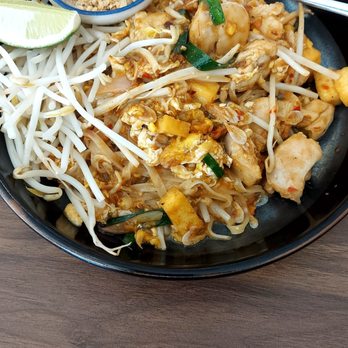 Zab Bite - Pad Thai - $17 lunch special - Thai Near Me - Vancouver, British Columbia Zab Bite - Pad Thai - $17 lunch special - Thai Near Me - Vancouver, British Columbia