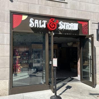 Salt & Straw - Front entrance - Ice Cream & Frozen Yogurt Near Me - New York, New York Salt & Straw - Front entrance - Ice Cream & Frozen Yogurt Near Me - New York, New York