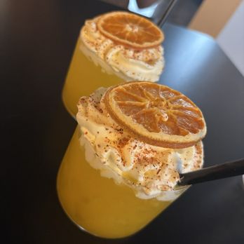 Blu Seafood - White oasis (mango vodka cocktail) - Seafood Near Me - Gilbert, Arizona