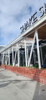 Shake Shack Santa Monica by null