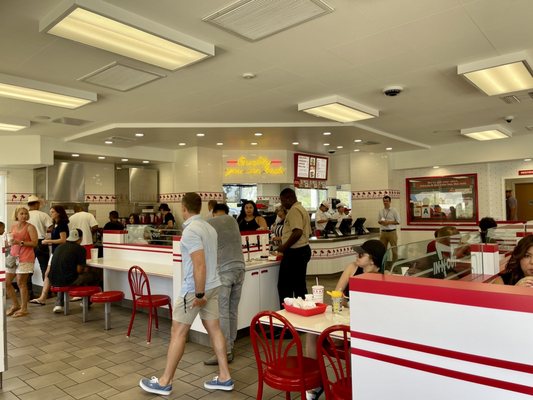 In-N-Out Burger by null