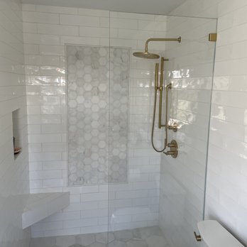 Shower Enclosure Solutions - Master bathroom - Glass & Mirrors Near Me