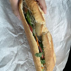 Aina's Vegan Banh Mi - Xa xia bahn mi. Wish I could have taken a better picture.