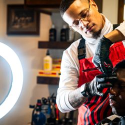 Throne Traditional Barbershop on Williams