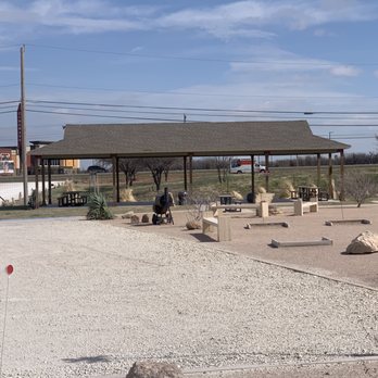 Whistle Stop RV Resort - Covered picnic area and Horseshoe pits - RV Parks Near Me - Abilene, Texas Whistle Stop RV Resort - Covered picnic area and Horseshoe pits - RV Parks Near Me - Abilene, Texas