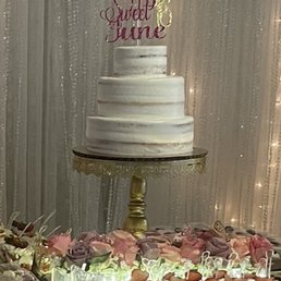 Semi naked sweet 16 cake