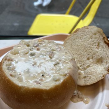 Pike Place Chowder - New England Clam Chowder - Seafood Near Me - Seattle, Washington Pike Place Chowder - New England Clam Chowder - Seafood Near Me - Seattle, Washington
