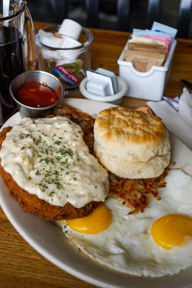 Chicken Fried Steak and Eggs IG nelson_eats Yelp