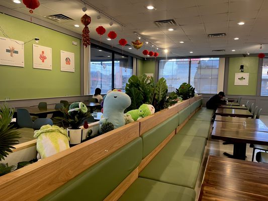 Lucky House Seafood Asian by null