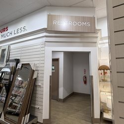 HomeGoods - Working restrooms