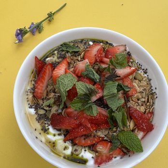 LB Kitchen - Yogurt mess - Cafes Near Me - Portland, Maine