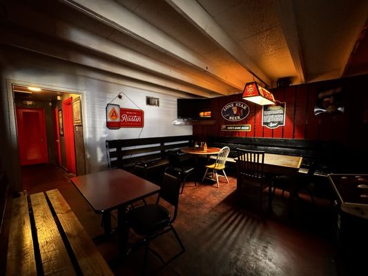 Billy's On Burnet by null