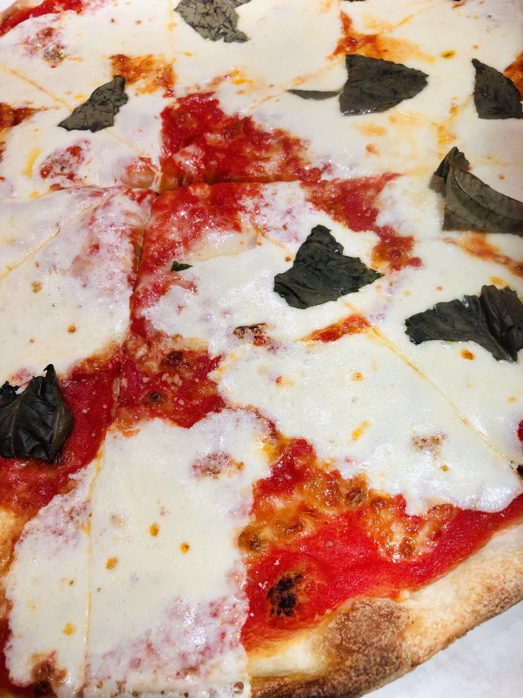 GREENWICH PIZZERIA 18 Photos & 34 Reviews 1072 E Putnam Ave