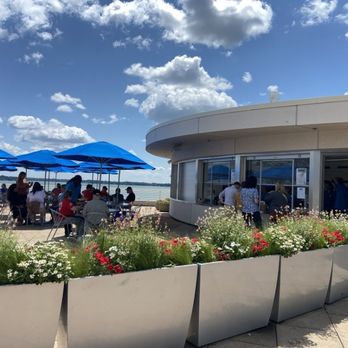 Lake Vista Cafe - Outdoor Casual Cafe - American Near Me - Madison, Wisconsin Lake Vista Cafe - Outdoor Casual Cafe - American Near Me - Madison, Wisconsin