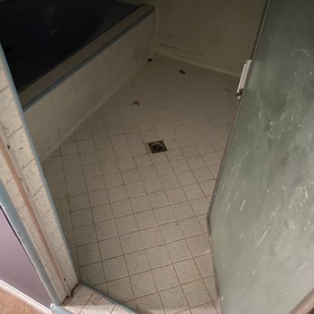 G & S Reglazing - Before - Refinishing Services Near Me - Pacoima, California G & S Reglazing - Before - Refinishing Services Near Me - Pacoima, California