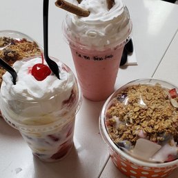 Cottage xpress, custom smoothie & Fresca con crema Cottage xpress, custom smoothie & Fresca con crema