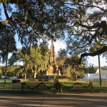 Forsyth Park - Monuments - Parks Near Me - Savannah, Georgia