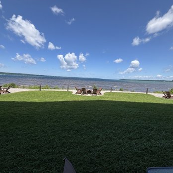 Tamarack Lodge - Hotels Near Me - Traverse City, Michigan