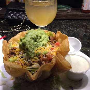 Mexico Restaurant - Taco salad and my last Maggie of the year - Mexican Near Me - Honolulu, Hawaii Mexico Restaurant - Taco salad and my last Maggie of the year - Mexican Near Me - Honolulu, Hawaii